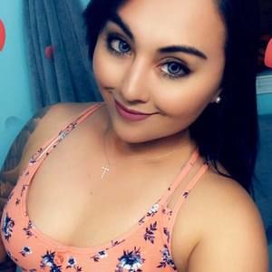 Meet your Posher, Claudia